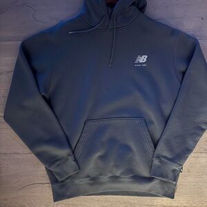 New Balance Hoodie (Size: Medium)